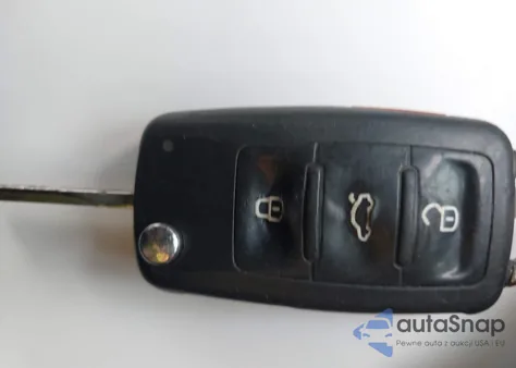 2016 Volkswagen Jetta 1.4T S z USA, uszkodzony, nr VIN 3VW267AJ9GM277077